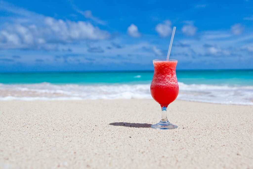 Apollo Beach: drink, cocktail, beach
